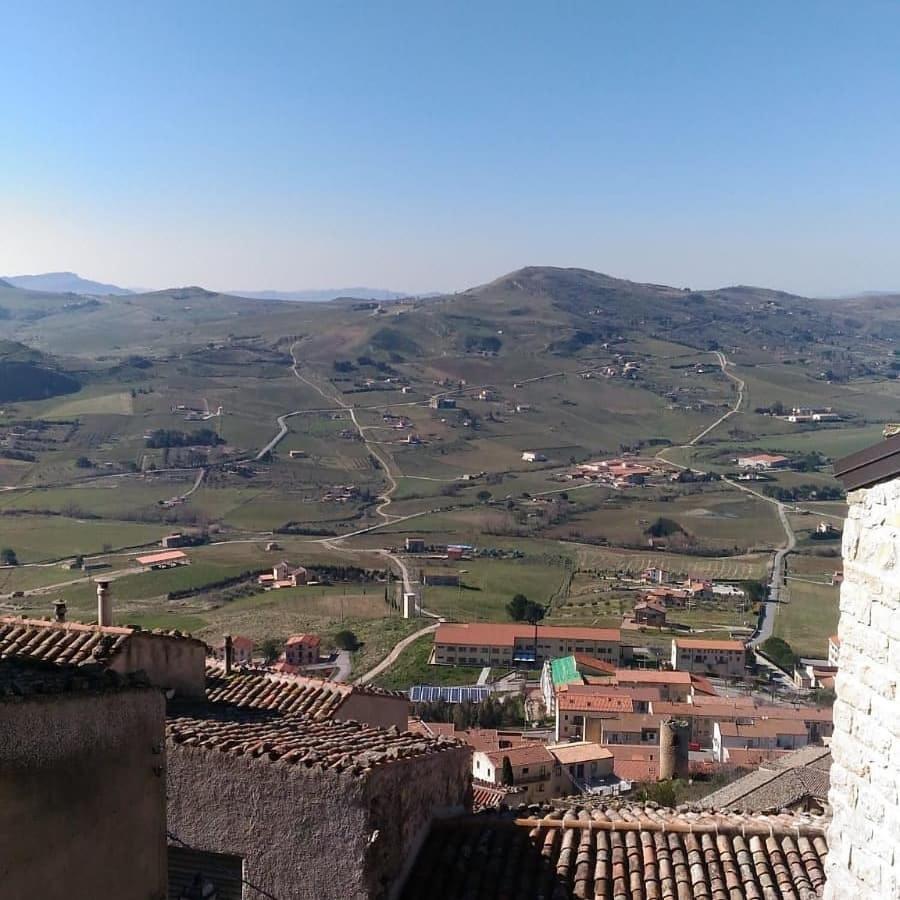 La Nicchia Di Gangi Lägenhet Exteriör bild