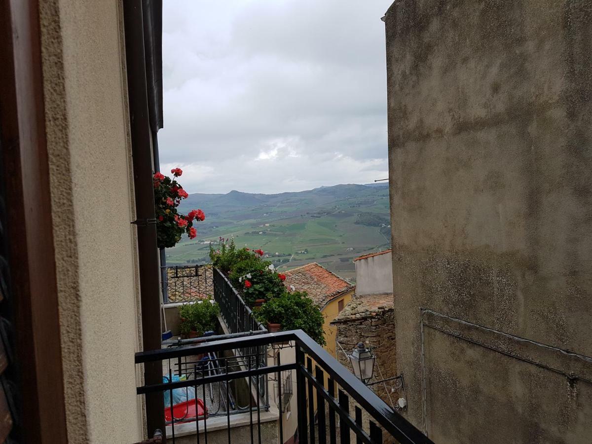 La Nicchia Di Gangi Lägenhet Exteriör bild
